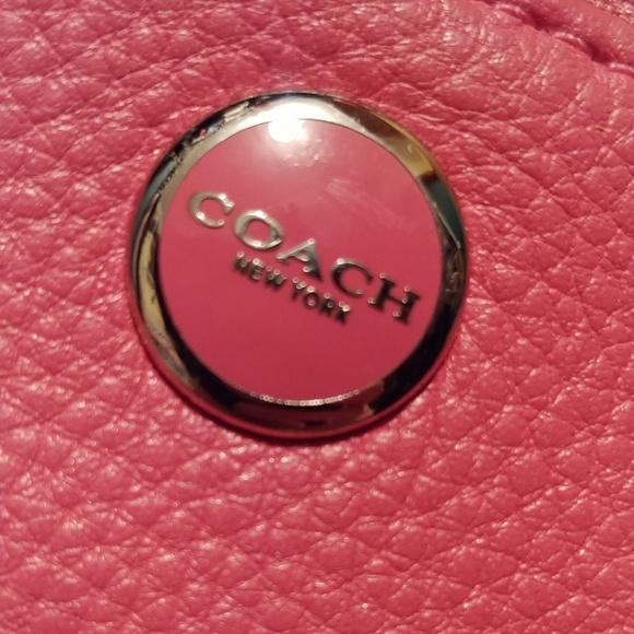 Authentic Coach Leather wristlet wallet - Picture 6 of 6